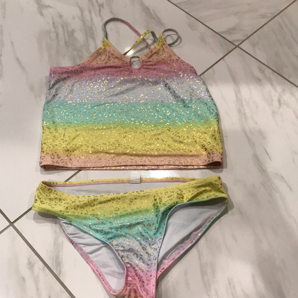 Girls swimming suit